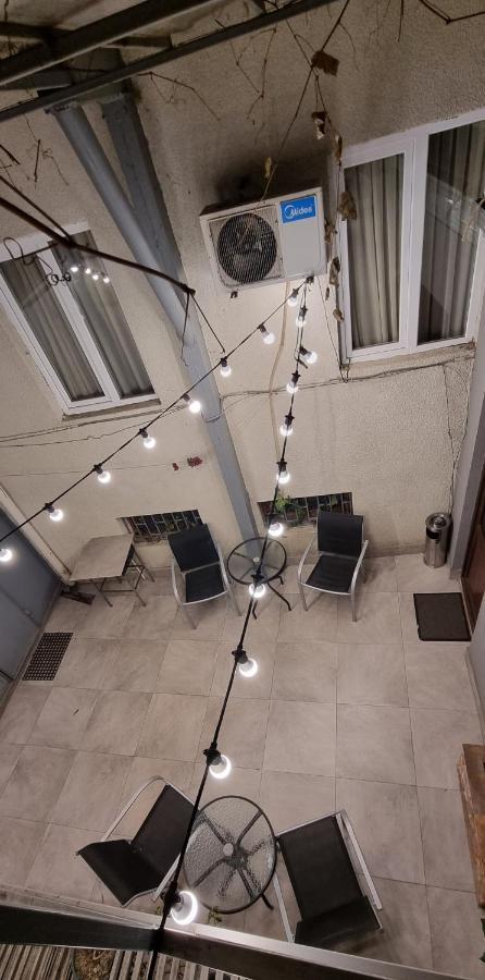 Rustaveli Two Bedroom Apartment With 5 Star Location Tbilisi Luaran gambar