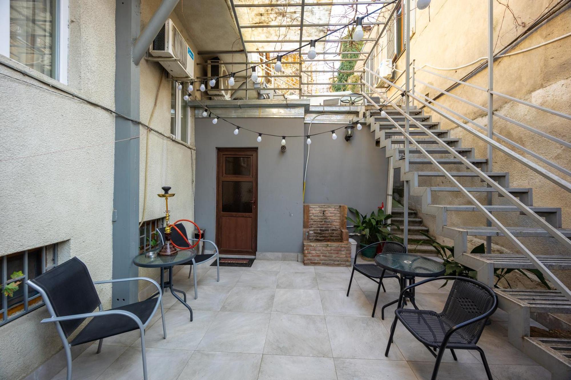 Rustaveli Two Bedroom Apartment With 5 Star Location Tbilisi Luaran gambar