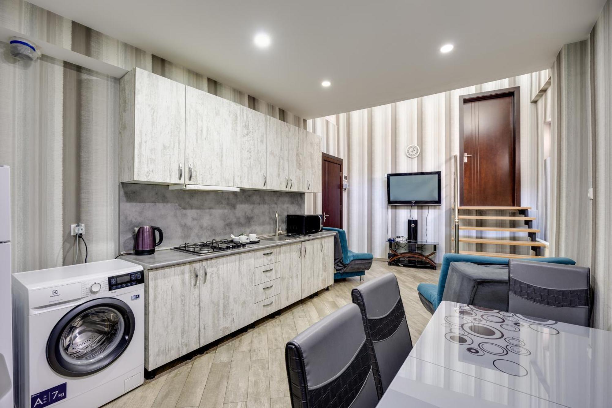 Rustaveli Two Bedroom Apartment With 5 Star Location Tbilisi Luaran gambar